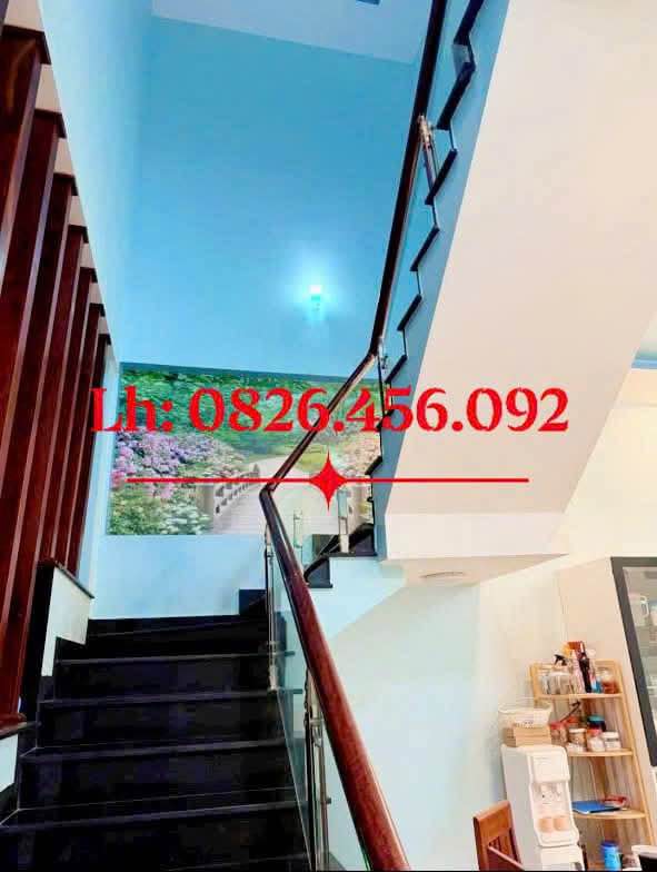 Nhà phố 2 tầng TDC Tân Phú 150m² giá thỏa thuận - Sân ô tô rộng rãi!