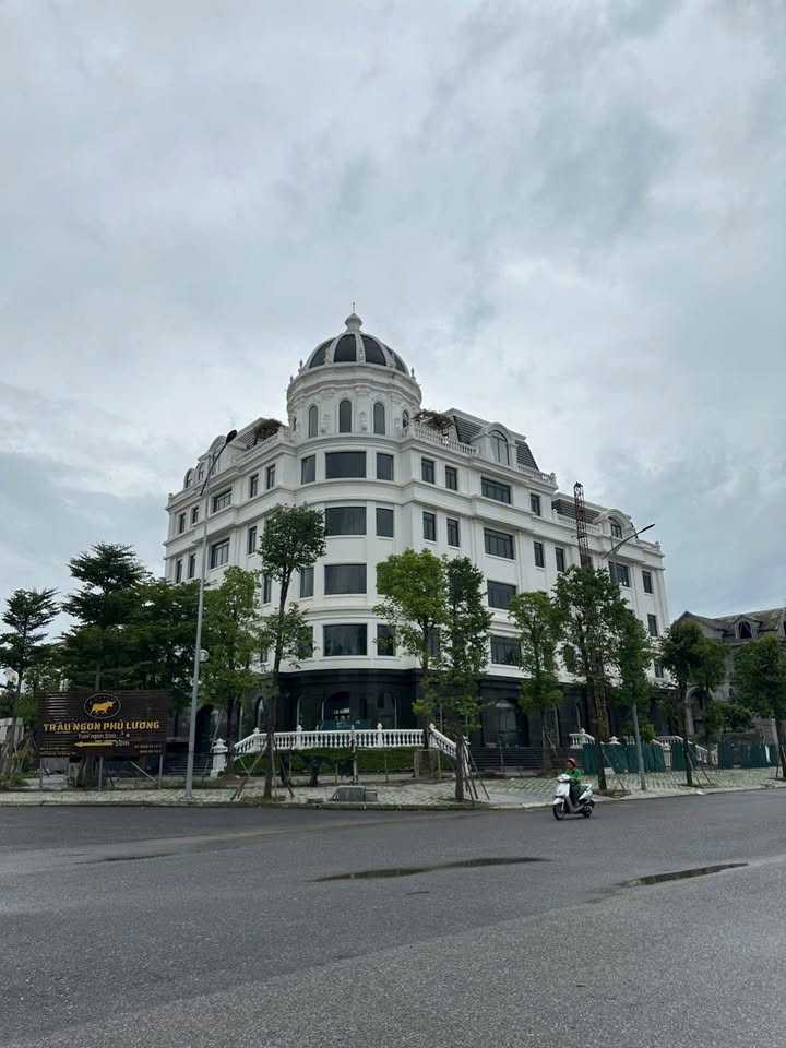 Biệt thự lô góc Mỹ Đình 2 152m² giá thỏa thuận - View vườn hoa đẹp mắt!