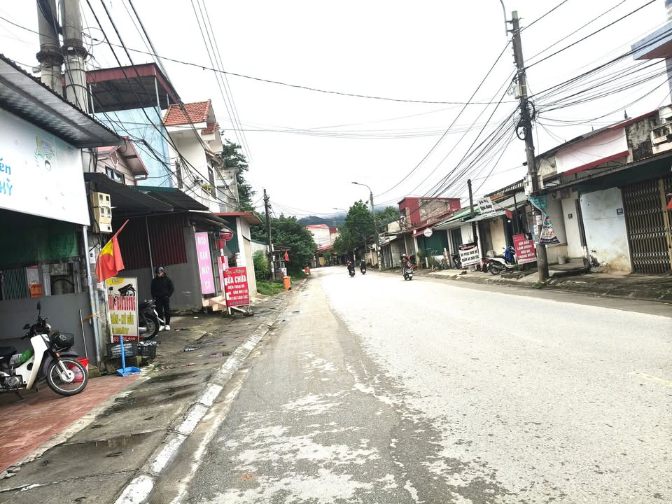 Đất mặt đường Trần Quang Khải Lạng Sơn 100m² giá 2.35 tỷ - Vị trí đẹp, phong thủy tốt!