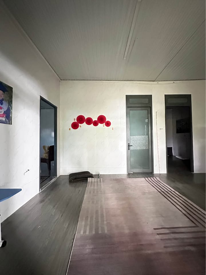 Nhà Mặt Tiền Đường Nhựa Hùng Vương, Đà Lạt - 110m² chỉ 1.28 tỷ - View Rừng Thông Mát Mẻ!