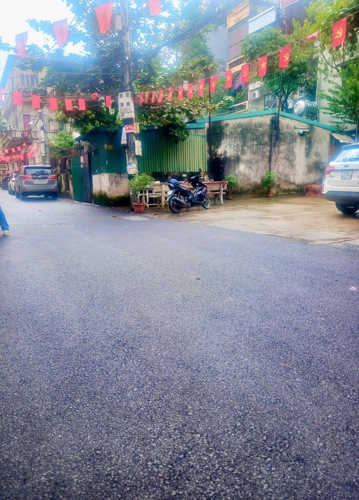 Đất phân lô Hoàng Liệt 55m² giá 11 tỷ - Lô góc, ô tô tránh thoải mái!