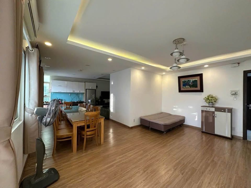 Căn hộ cho thuê Mường Thanh Nha Trang 100m² giá 13 triệu - Full nội thất hiện đại!