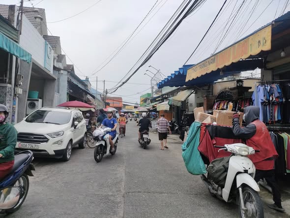 Nhà mặt tiền chợ Chiều Hố Nai 3, Trảng Bom, 297m² - Kinh doanh sầm uất ngay!