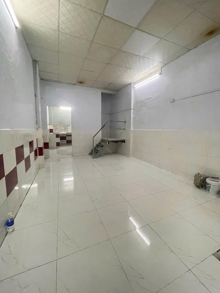 Nhà cho thuê đường 3/2, quận 10, diện tích 36m² - Dọn vào ở ngay!