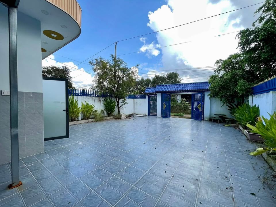 Nhà đẹp Trảng Bàng 250m² giá 1 tỷ - Thiết kế hiện đại như homestay!