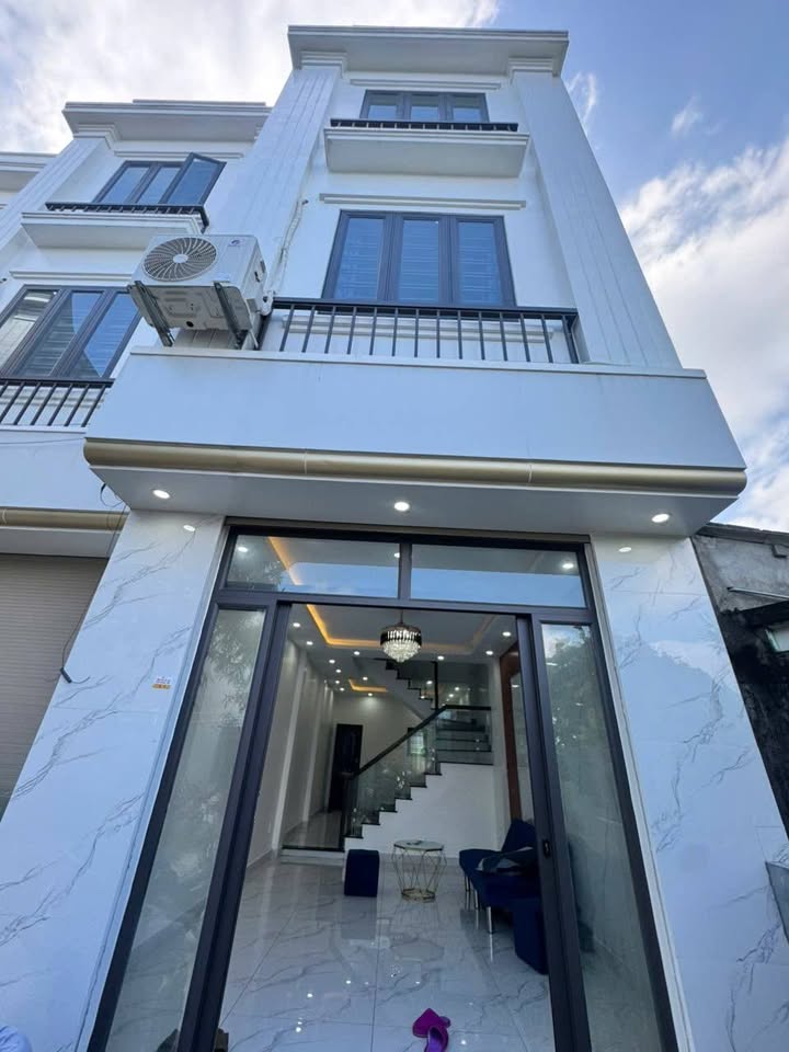 Nhà phố Đa Phúc 43m² giá 2.2 tỷ - Cơ hội hiếm cho gia đình trẻ!