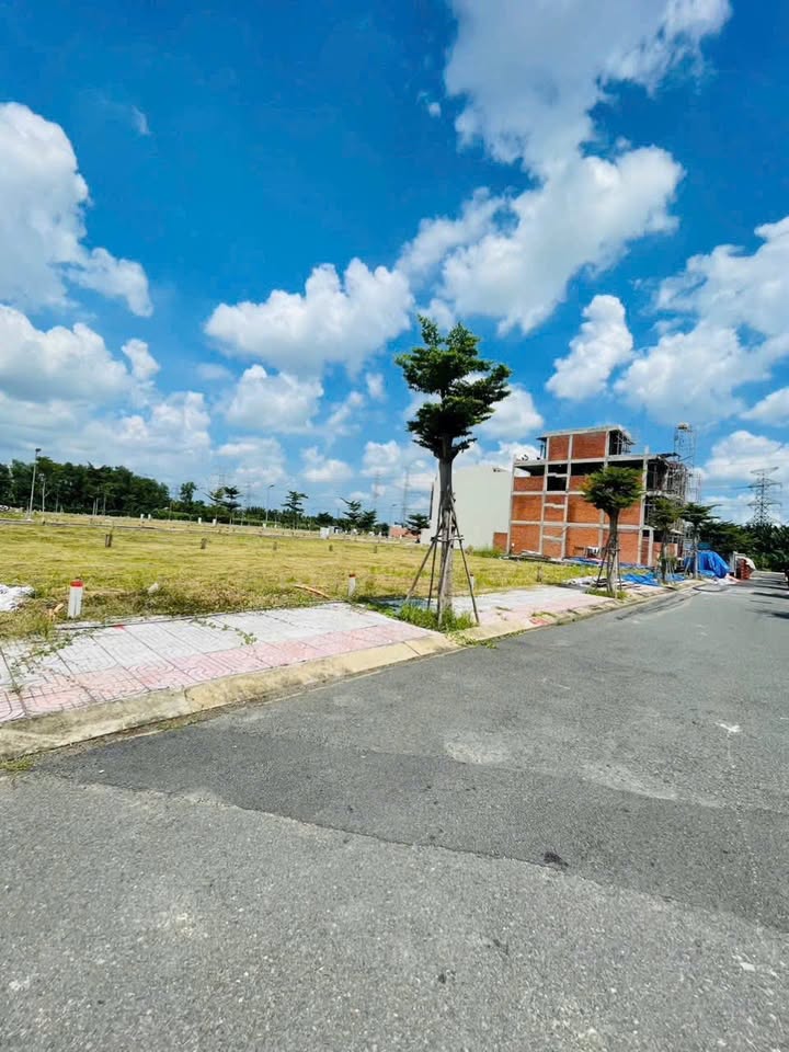 Đất thổ cư Huyện Nhà Bè 95m² giá 8.075 tỷ - Sổ hồng chính chủ!