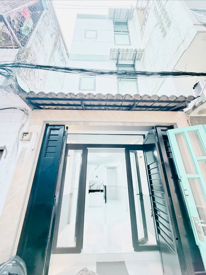 Nhà 3 tầng đường 3 Tháng 2, Quận 10, 29m² giá chỉ 5 tỷ - Nhà mới đẹp, chính chủ!