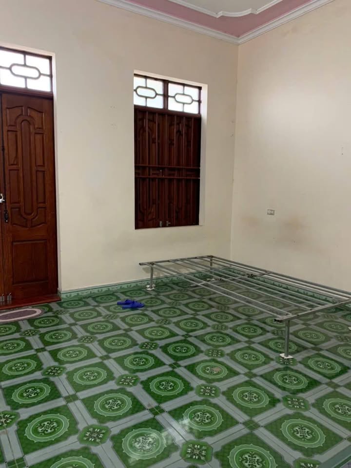 Nhà 2 tầng 115m² đường QL45, TT Rừng Thông, 3.9 tỷ - Kinh doanh tuyệt vời!