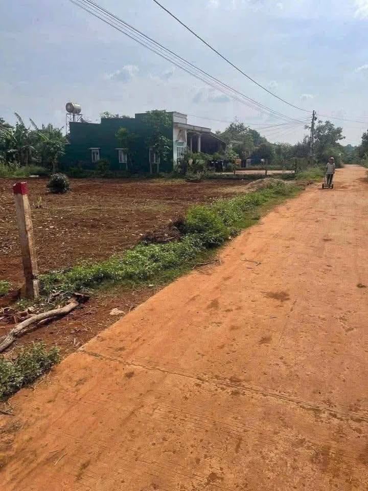 Đất nền 200m² tại Ea Hồ, Krông Năng chỉ 330 triệu - Cơ hội đầu tư tuyệt vời!