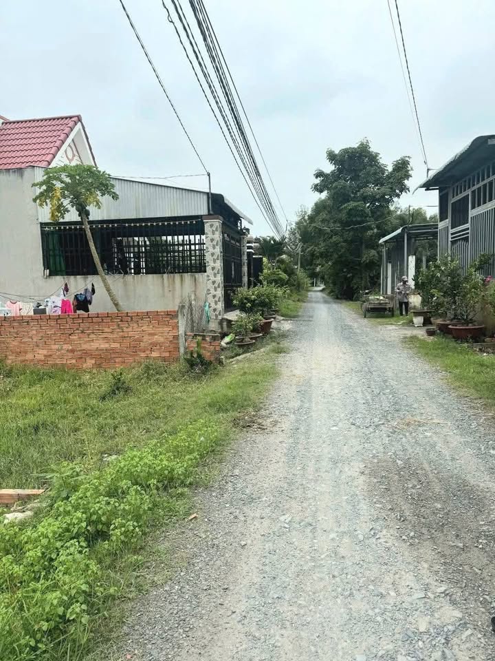 Đất nền Bình Lợi, Đức Hòa 145m² giá 900 triệu - Đường xe hơi vào tận nơi!