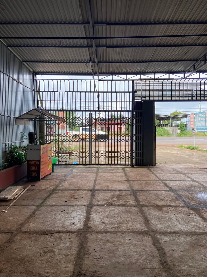 Cho thuê mặt bằng kinh doanh 75m² mặt tiền 10m đường Hùng Vương - Vị trí đắc địa gần bệnh viện