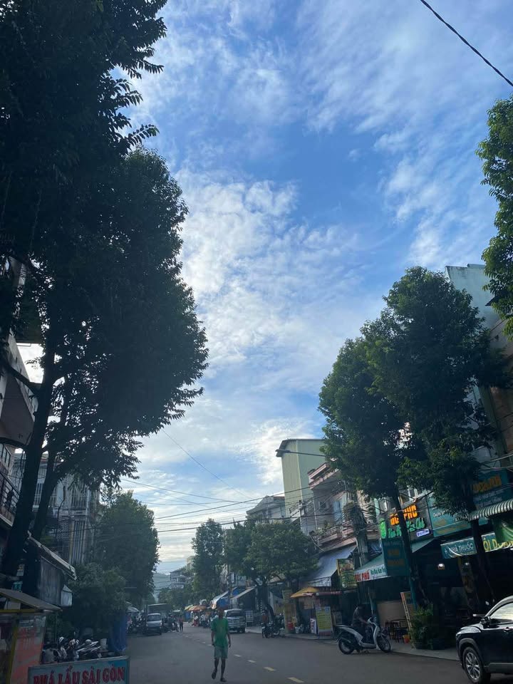 Nhà mặt tiền kinh doanh Lý Thái Tổ, Quy Nhơn 82m² giá 8.xx tỷ - Tiềm năng sinh lời cao!