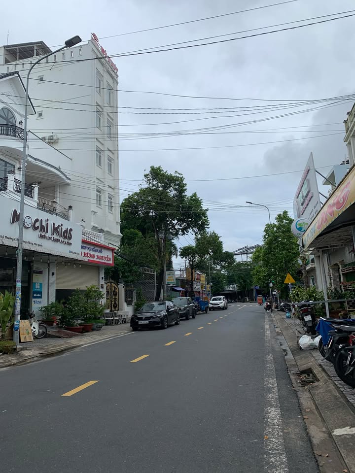 Đất nền Phú Quốc 163,5m² giá 6 tỷ - Đường ô tô, vị trí đắc địa!