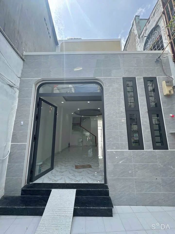 Nhà hẻm 628 Đường Hậu Giang, Quận 6, 77m² giá 6.3 tỷ - Dọn vào ở ngay!