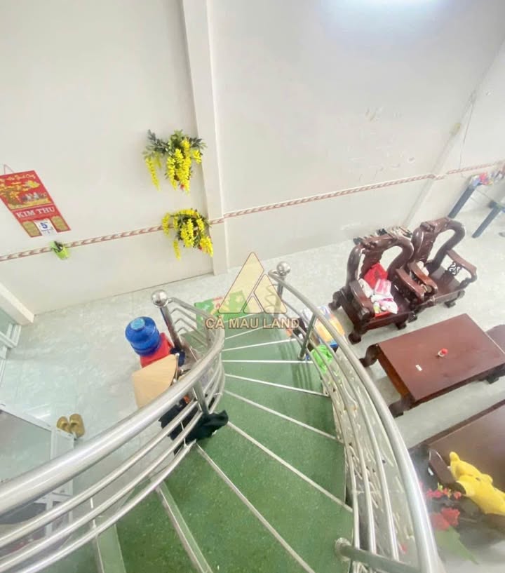 Nhà mặt tiền đường 30 tháng 4, Cà Mau, 63m² giá 3.1 tỷ - Giảm giá sốc 200 triệu!