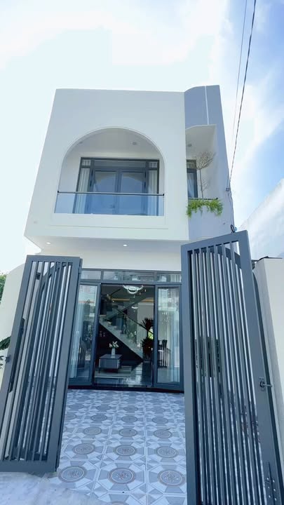 Bán nhà mặt tiền lô góc Đinh Lễ - Nguyễn Cảnh Dị 85m² giá 3.45 tỷ - Kinh doanh tuyệt vời!