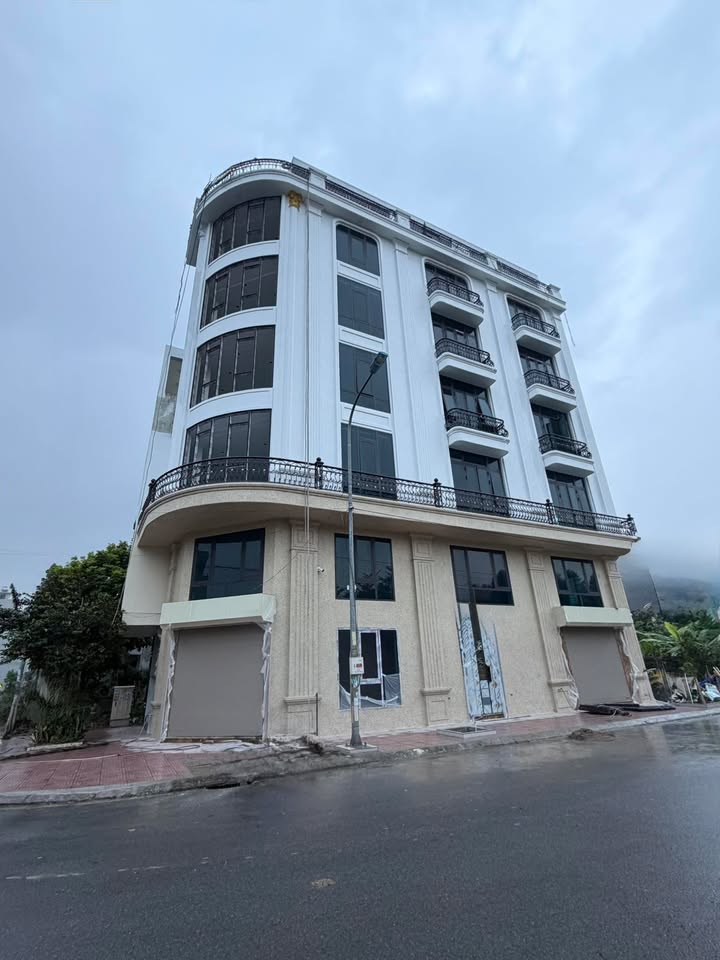 Nhà cho thuê 6 tầng, 9 phòng ngủ khép kín tại Đại Phúc - Giá chỉ 65 triệu/tháng!