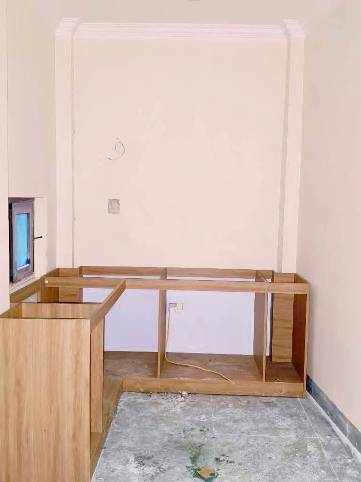 Nhà riêng Giang Biên 32m² giá 4.45 tỷ - Thiết kế hiện đại, sổ đỏ chính chủ!