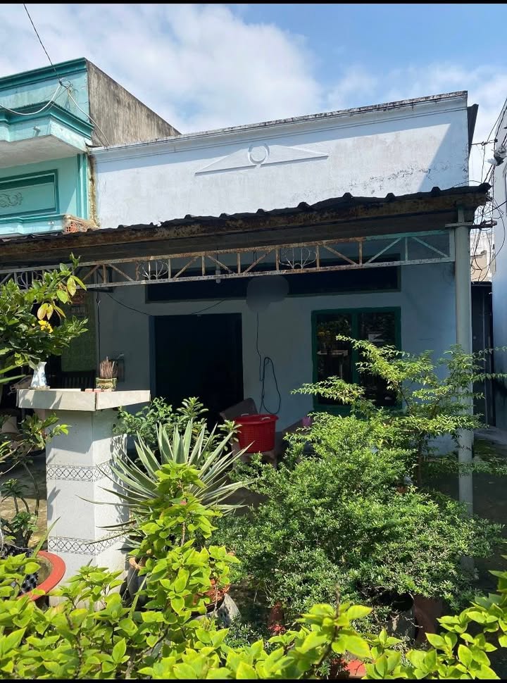 Nhà cấp 4 đường Trần Văn Giàu 84m² giá 2.7 tỷ - Mặt tiền xe tải thoải mái!