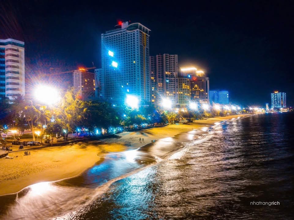 Căn hộ Penthouse 60 Trần Phú - 200m² giá 12 tỷ - View biển tuyệt đẹp!