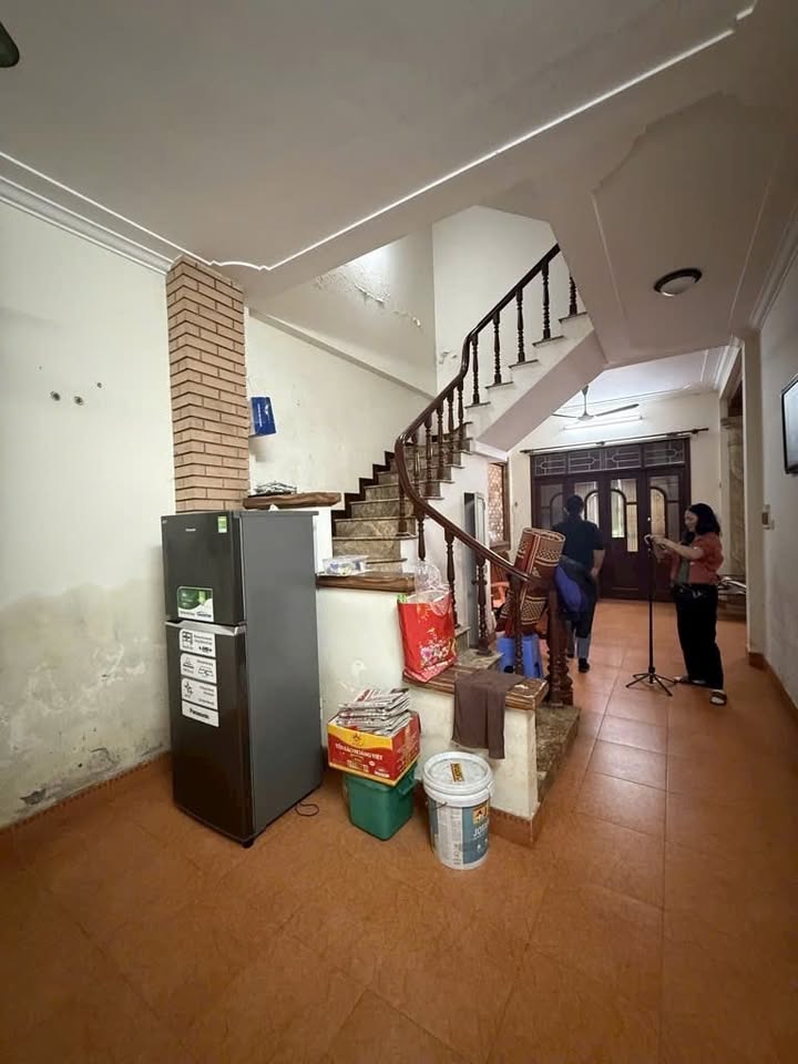 Nhà phố Bạch Đằng Hoàn Kiếm 79m² chỉ 6.75 tỷ - Cơ hội đầu tư hấp dẫn!