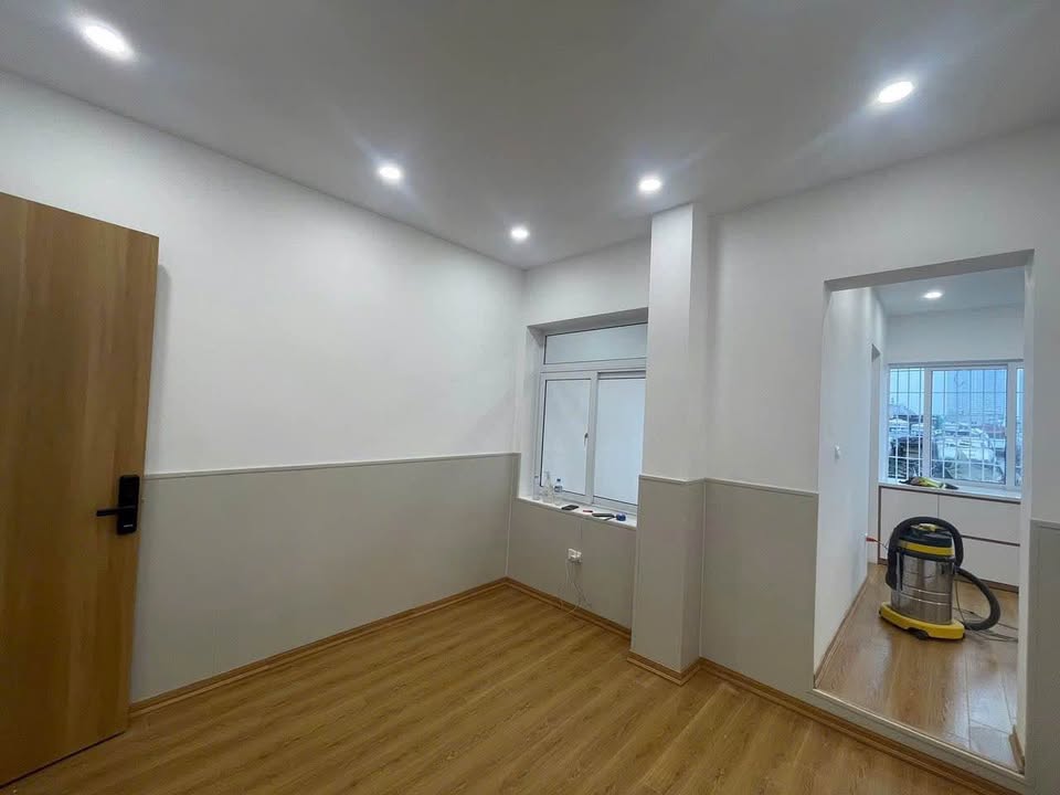 Căn hộ Tập thể Thanh Xuân Nam 80m² giá 4.5 tỷ - Sổ đỏ chính chủ, sẵn sàng vào ở!