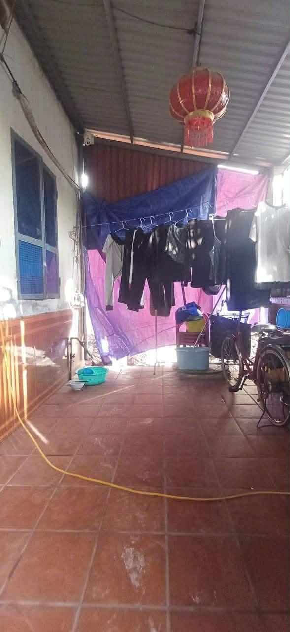 Bán đất tặng nhà cấp 4 tại Quỳnh Cư, Hồng Bàng 63.3m² - Gần chợ, trường học!