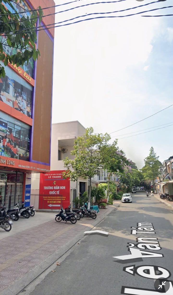 Nhà cấp 4 2 mặt tiền đường Lê Văn Tám, Vĩnh Long 56.6m² giá 3.25 tỷ - Cơ hội vàng cho đầu tư!