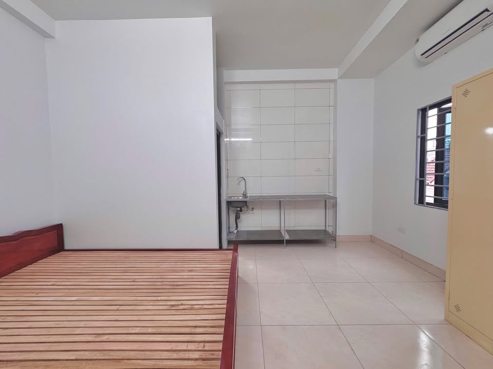 Nhà cho thuê 70 Văn Trì, Bắc Từ Liêm - Chỉ 3 triệu/tháng, sẵn sàng vào ở!