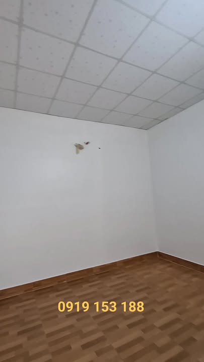 Nhà 1 Trệt 1 Lầu Bờ Kinh P3, Vĩnh Long 90.4m² giá 3 tỷ - Thiết kế hiện đại, vị trí đẹp!