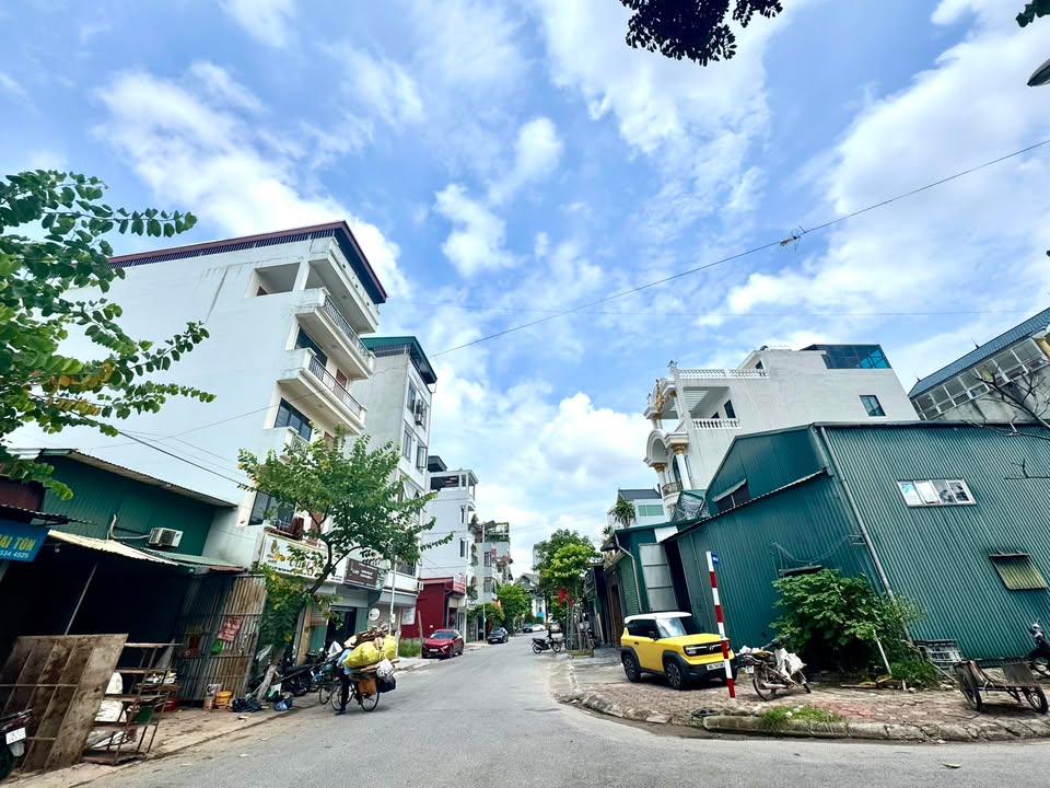 Lô đất Trâu Quỳ 55m² giá 10 tỷ - Vị trí đắc địa kinh doanh