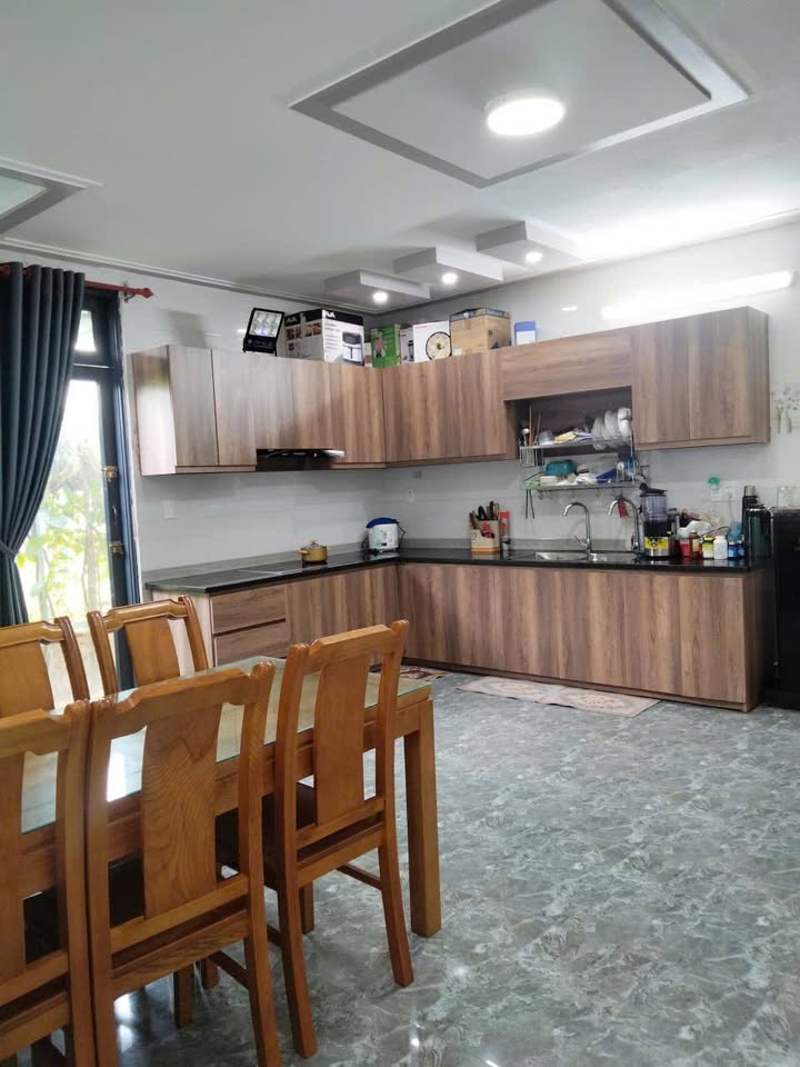 Nhà riêng Lộc An, Bảo Lâm 330m² giá 3.7 tỷ - Sân ô tô rộng rãi!