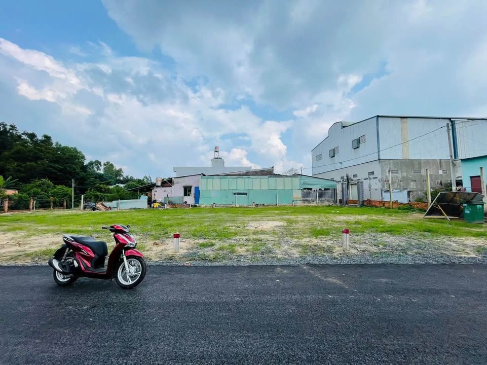 Đất thổ cư 94m² tại xã Tân An Hội, Củ Chi - Giá chỉ 1.6 tỷ!