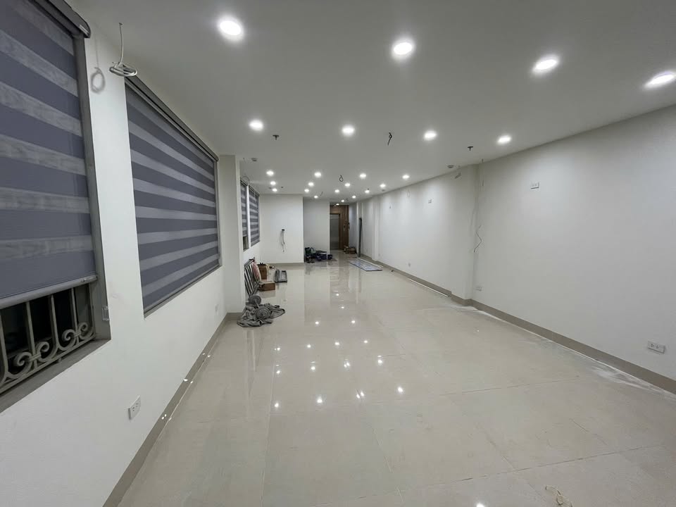 Cho thuê nhà mặt phố Tôn Đức Thắng, Đống Đa 80m² giá 60 triệu - Thiết kế thông minh, nhận nhà ngay!