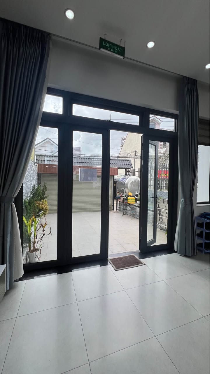 Homestay Mặt Tiền Xuân Hương Đà Lạt 64m² giá 11 tỷ - Cơ hội đầu tư hấp dẫn!