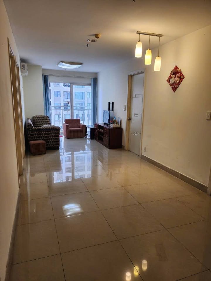 Căn hộ Charm Plaza Dĩ An 84m² giá 2.25 tỷ - Mới 85% và sẵn sàng vào ở!