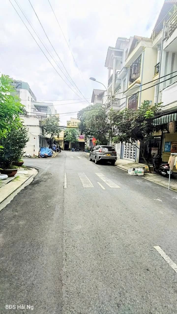 Nhà Mặt Tiền Đường Lý Phục Man, Quận 7, 48m², Giá 10.5 Tỷ - Đầu Tư Lợi Nhuận Cao!