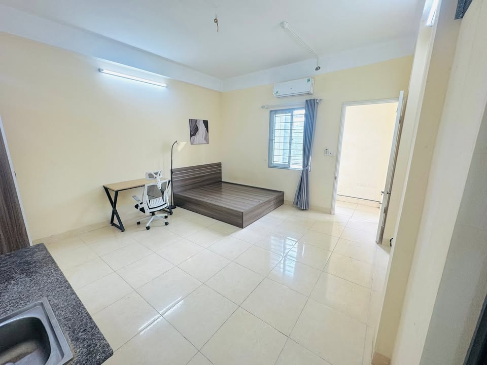 Nhà cho thuê tại Đống Đa, Hà Nội - Tiện nghi đầy đủ, gần hồ Văn Quán