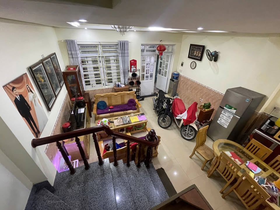 Nhà 3 tầng hẻm Dã Tượng Nha Trang 52.2m² giá 3.3 tỷ - Cách biển chỉ 1km!