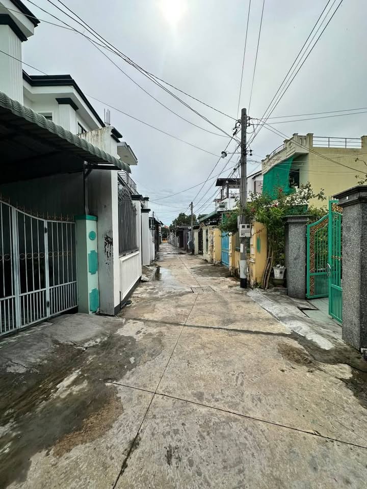 Nhà cấp 4 tại Phường 4, TP Tân An 93m² giá 2 tỷ - Hẻm rộng ô tô vào tận nhà!