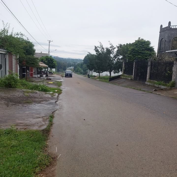 Đất thổ cư Lê Lợi Kon Tum 420m² giá 2 tỷ - Cơ hội đầu tư hấp dẫn!