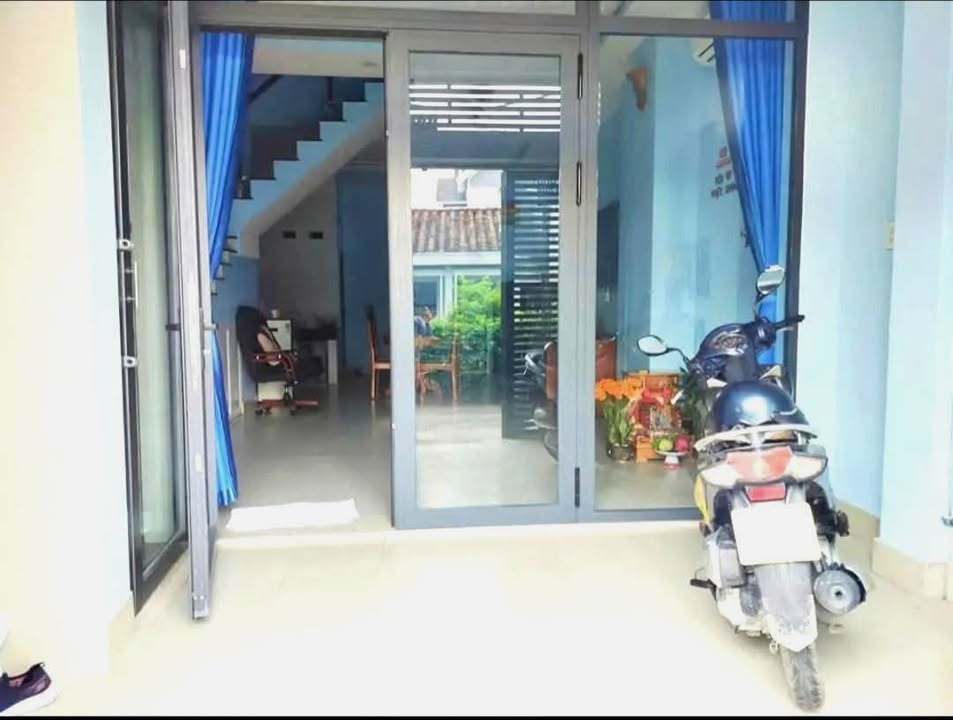 Nhà Bà Điểm 62m² giá 5.2 tỷ - Sát bên chợ và giáo xứ