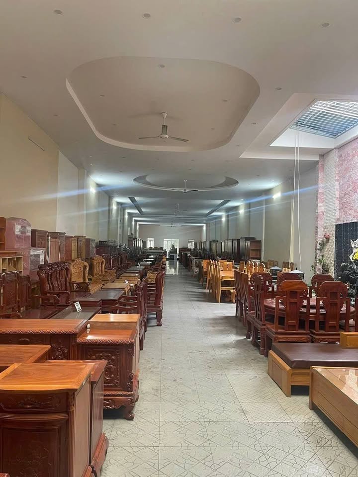 Cho thuê mặt bằng kinh doanh 900m² tại Trảng Dài, Biên Hòa - Địa điểm lý tưởng cho mọi loại hình kinh doanh!