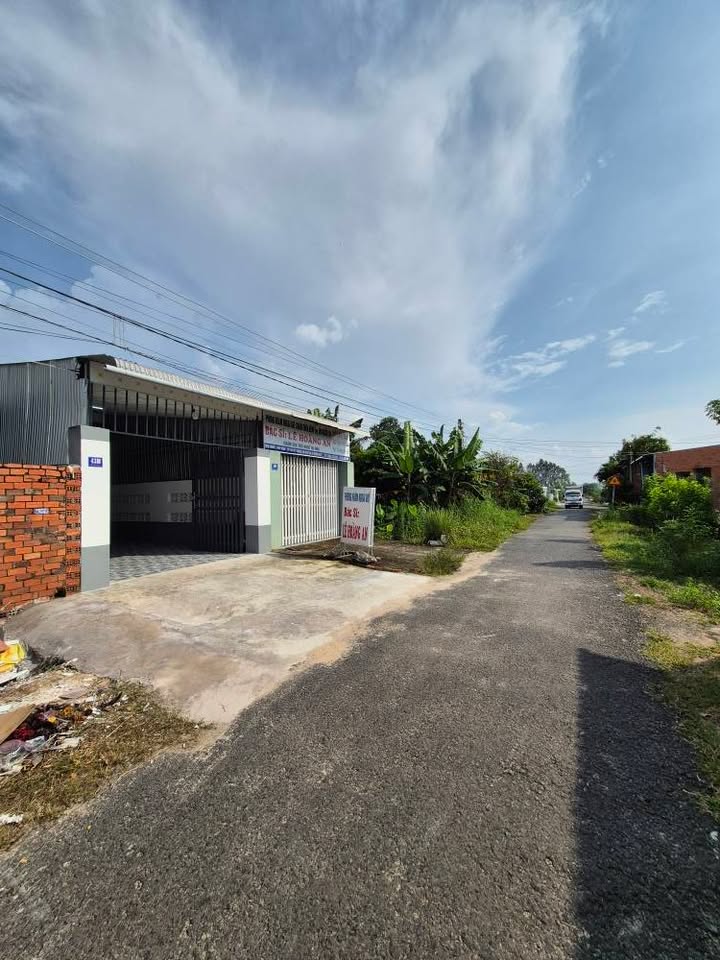 Nhà đẹp khu phố Long Khương, Tây Ninh 114m² giá 1.1 tỷ - Vị trí tuyệt vời, an ninh tốt!