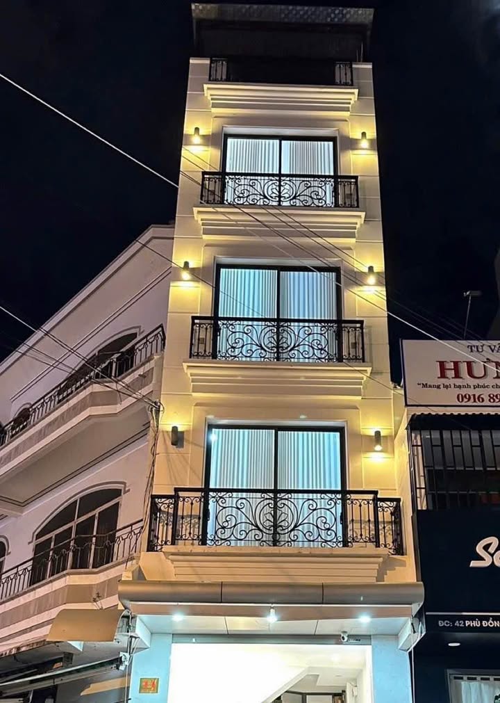 Nhà mặt tiền Phù Đổng, Nha Trang 115m² giá 9.85 tỷ - Chính chủ bán gấp!