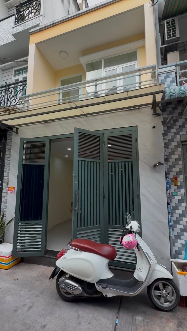 Nhà riêng 37.8m² đường Chiến Lược, Bình Trị Đông, giá 3.7 tỷ - Sổ hồng riêng