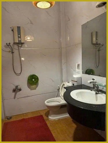 Nhà nguyên căn hẻm Bùi Thị Xuân Quận 1 60m² giá 35 triệu - Kinh doanh sầm uất!