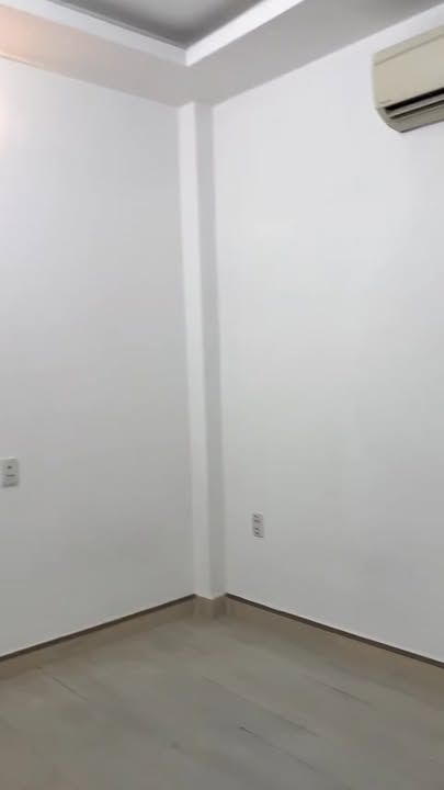 Nhà phố Phan Xích Long 37m² giá 7.2 tỷ - Sổ hồng chính chủ, sang tên ngay!