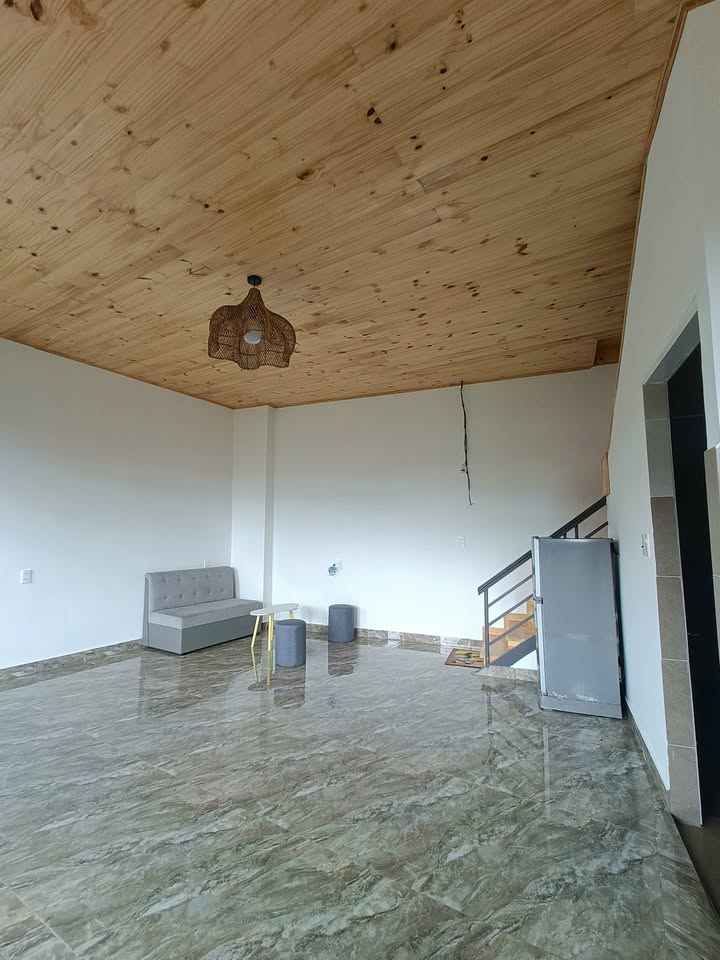 Cho thuê nhà nguyên căn Đường Hai Bà Trưng, Đà Lạt 2 tầng chỉ 7 triệu - Lý tưởng cho ở hoặc kinh doanh!